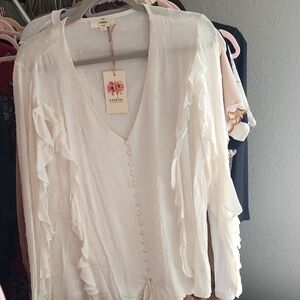Entro Ivory Ruffle V-Neck Blouse